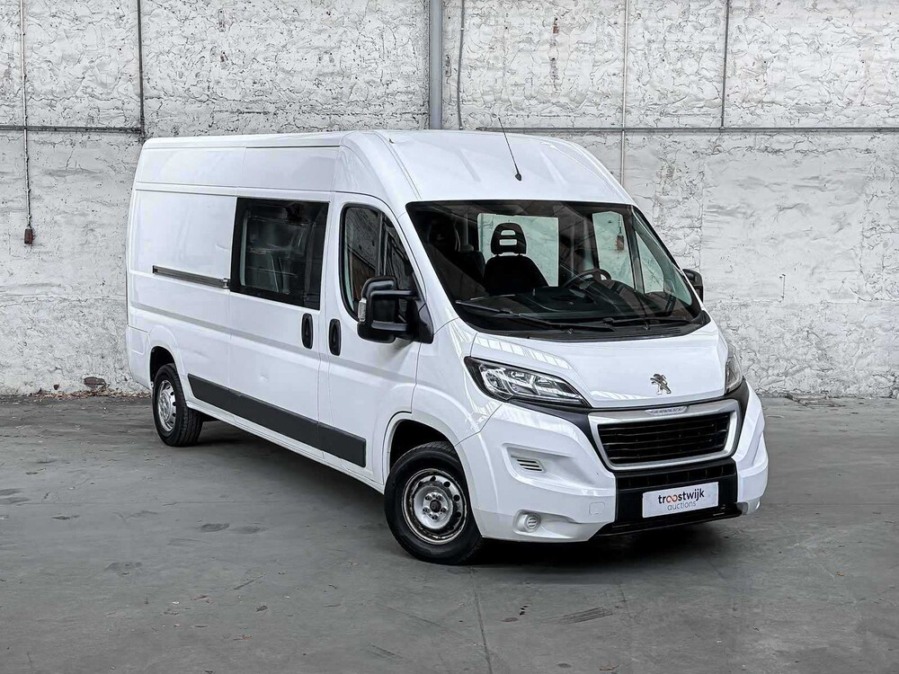 Peugeot Boxer 335 2.2 HDI L3H2 XR DC 6-Persoons 150pk 2016 Bedrijfswagen, V-165-GX