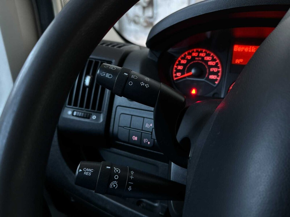 Peugeot Boxer 335 2.2 HDI L3H2 XR DC 6-Persoons 150pk 2016 Bedrijfswagen, V-165-GX