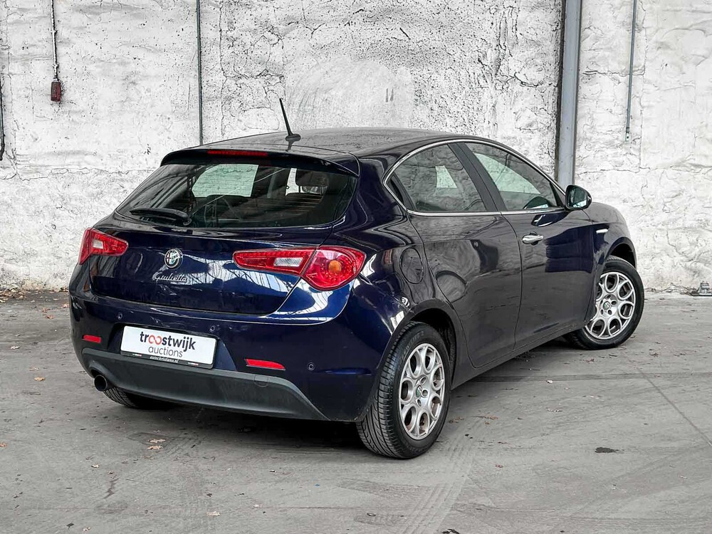 Alfa Romeo Giulietta 1.4 T Distinctive 170pk 2012 (Origineel-NL), 00-XKP-5