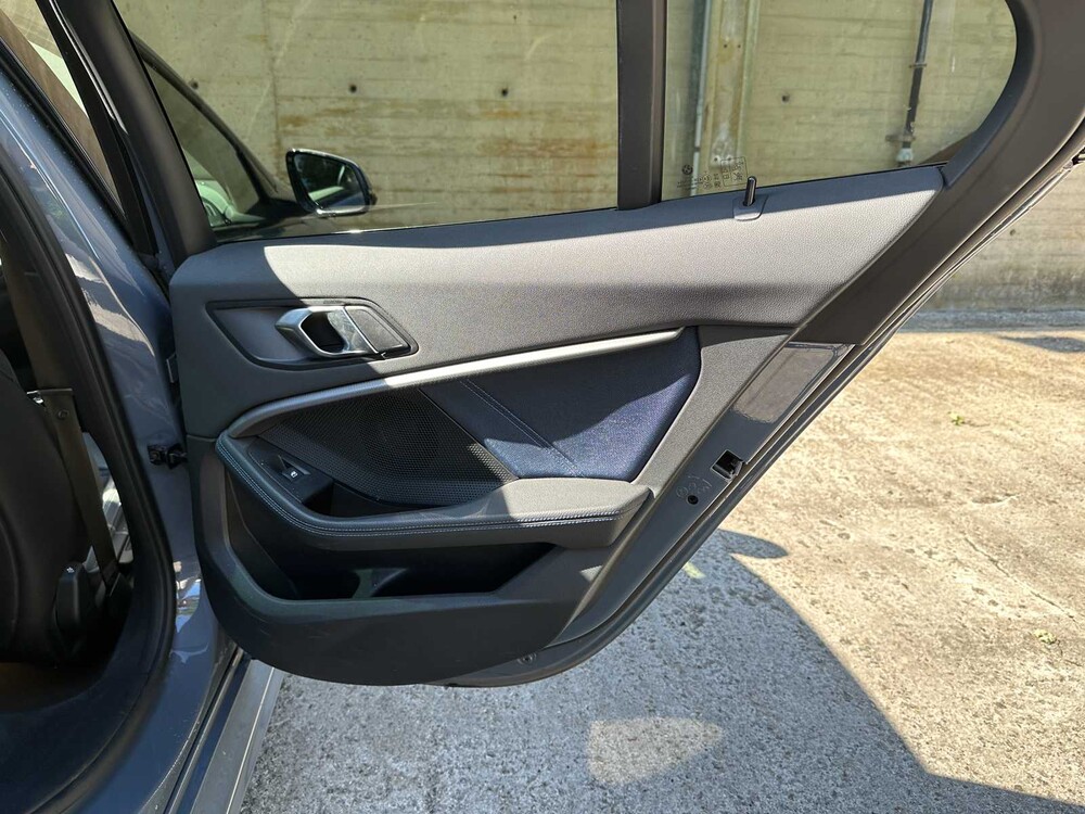 BMW 118d Executive Edition M Sport 150pk 2020 (Origineel-NL + 1e eigenaar) 1-serie, J-592-BH