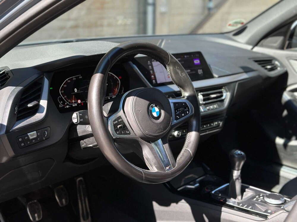 BMW 118d Executive Edition M Sport 150pk 2020 (Origineel-NL + 1e eigenaar) 1-serie, J-592-BH