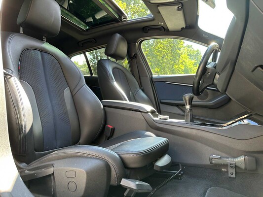 BMW 118d Executive Edition M Sport 150pk 2020 (Origineel-NL + 1e eigenaar) 1-serie, J-592-BH