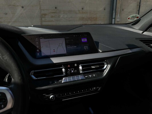 BMW 118d Executive Edition M Sport 150pk 2020 (Origineel-NL + 1e eigenaar) 1-serie, J-592-BH