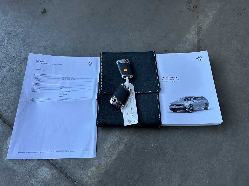 Volkswagen Passat Variant 1.4 TSI PHEV GTE Business 156pk 2021 (Origineel-NL+1e eigenaar), K-814-XG