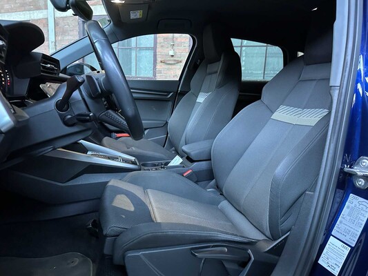 Audi A3 Sportback 35 TFSI Business edition 150hp 2020 (Original-NL + 1st owner), J-594-JG