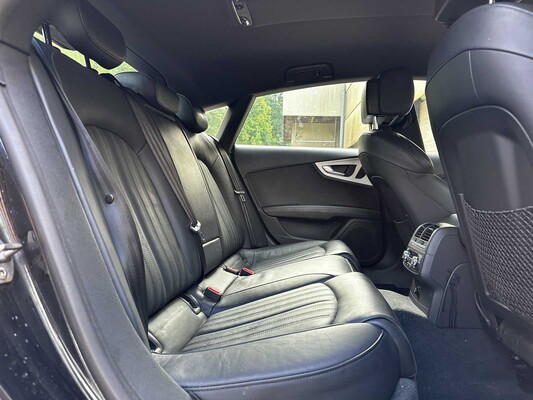 Audi A7 Sportback 2.8 V6 FSI quattro S edition 204pk 2014 (Origineel-NL), 2-XHH-08