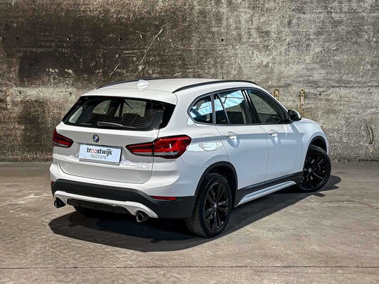 BMW X1 sDrive20i Business Edition Plus 178pk 2022 (Origineel-NL), P-914-LJ