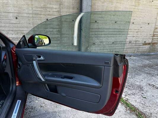 Volvo C70 Convertible 2.5 T5 Tourer 230pk 2011 (Origineel-NL), 92-SJJ-8