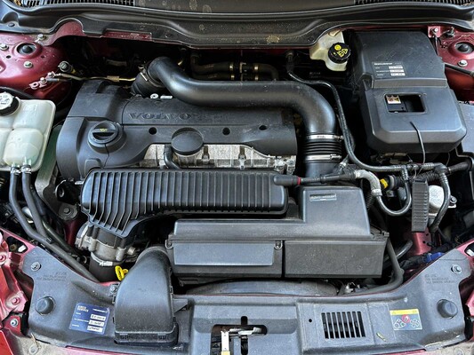Volvo C70 Convertible 2.5 T5 Tourer 230pk 2011 (Origineel-NL), 92-SJJ-8