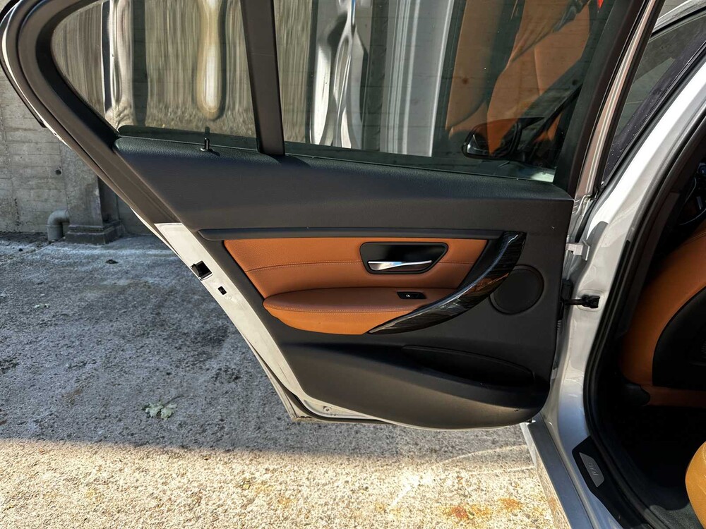 BMW 320d EfficientDynamics Edition High Executive 163pk 2014 (Origineel-NL) 3-serie, 4-XDD-34