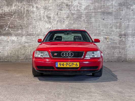 Audi S6 Limousine 4.2 V8 quattro C4 290pk 1996, 94-PGP-6
