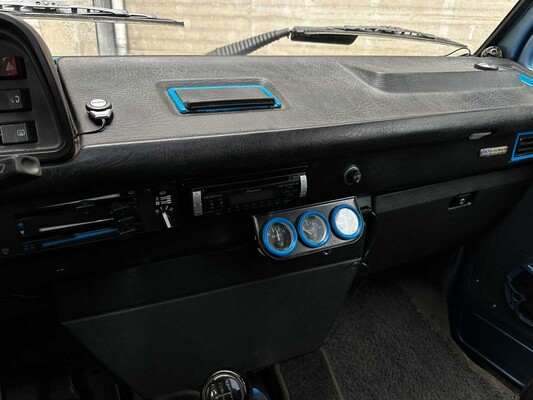Volkswagen CARAVELLE (2.0L Motor Golf GTI) 7-Persoons 1986 Camper, 61-HRD-9