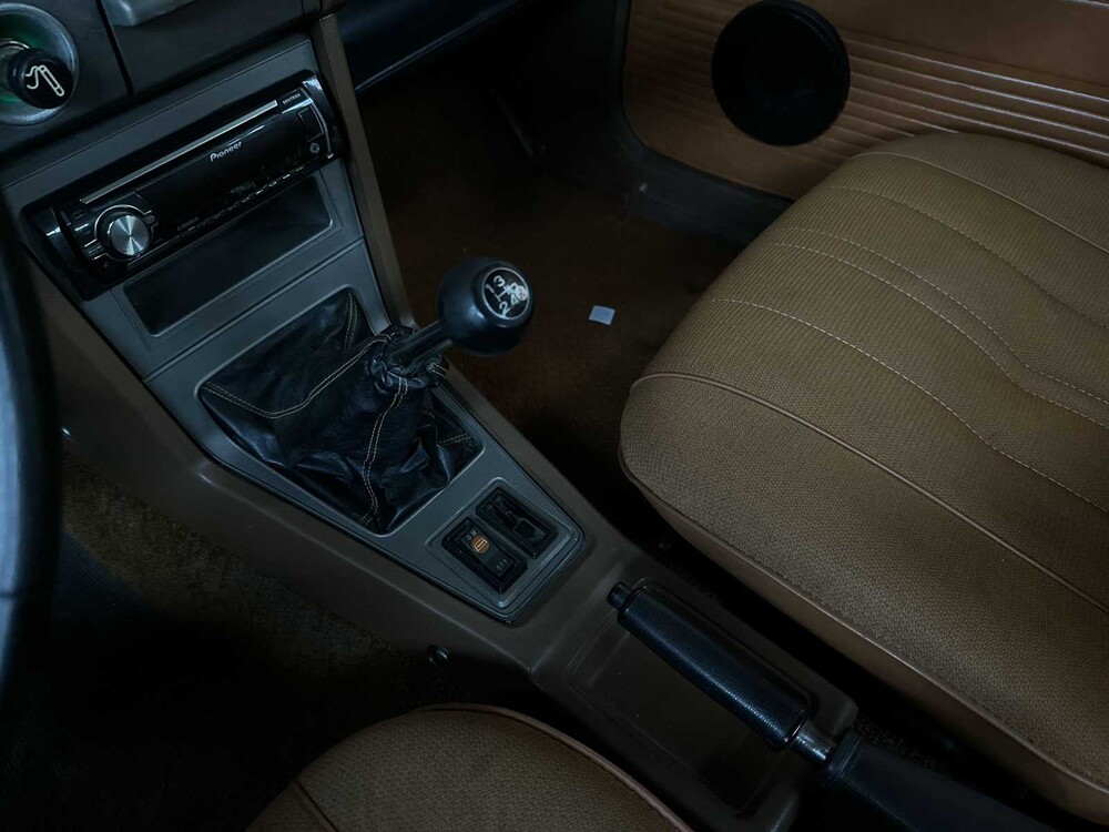 Toyota Carina 1.6 de Luxe 75pk 1976, 98-JU-66