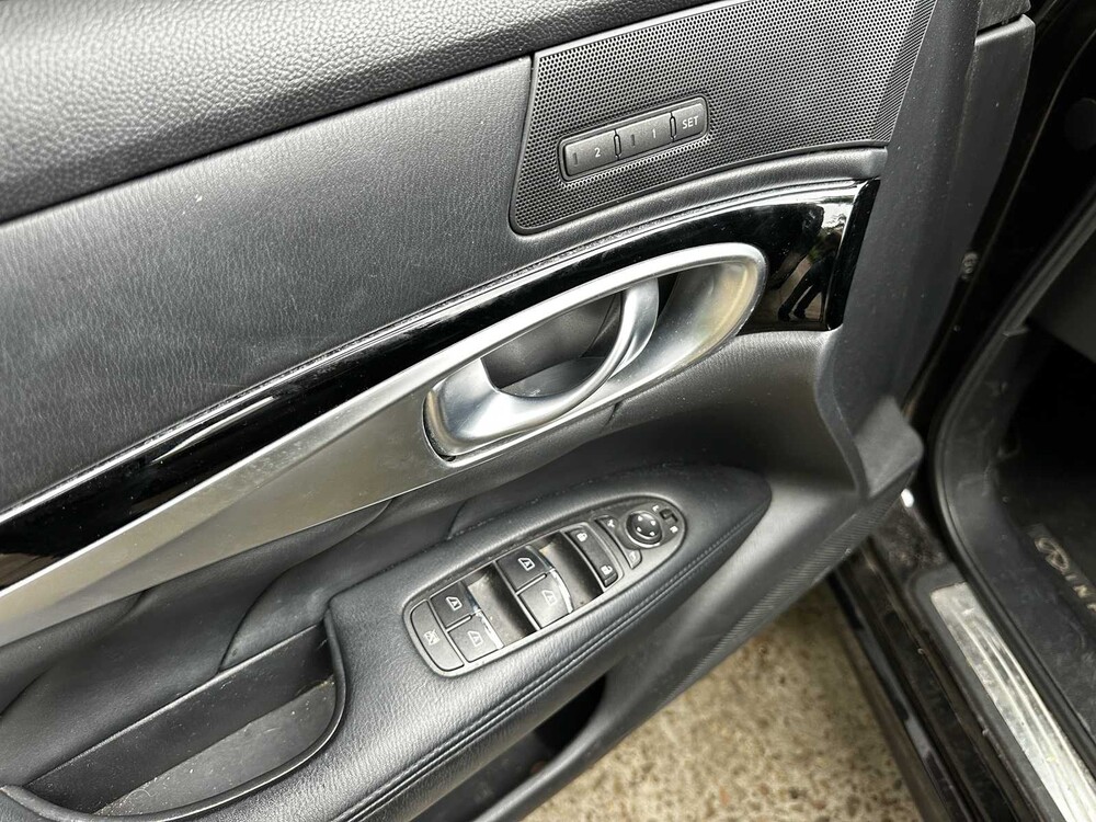 Infiniti M 37 S Premium 320pk 2010, 40-TKN-5