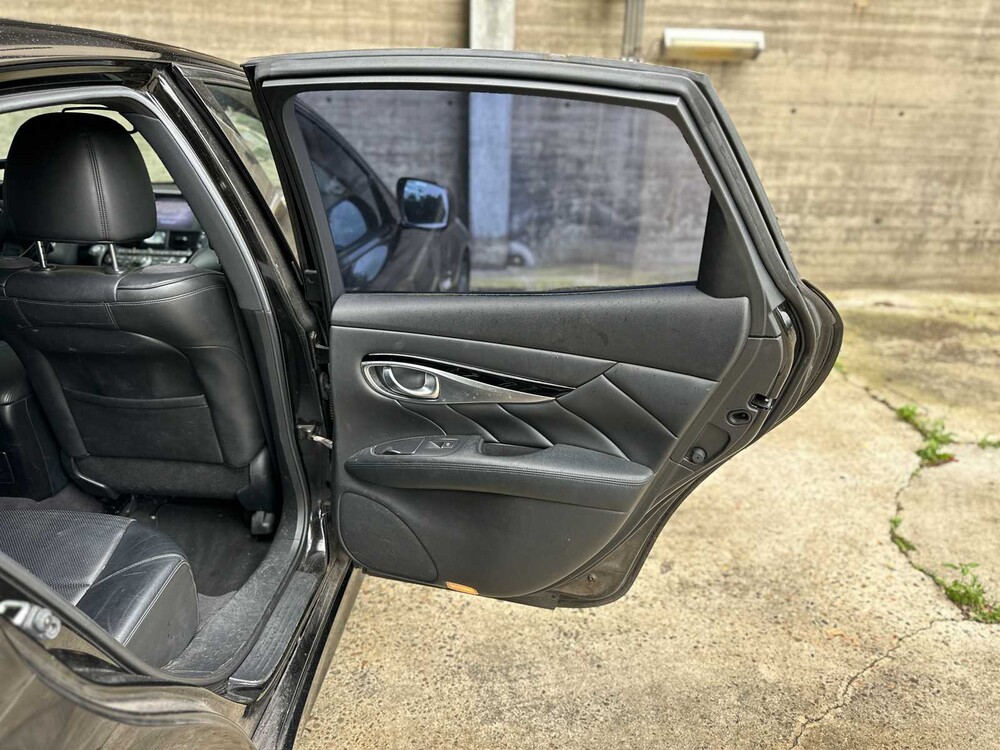 Infiniti M 37 S Premium 320pk 2010, 40-TKN-5