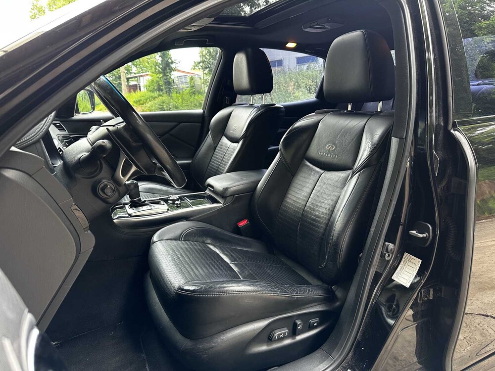 Infiniti M 37 S Premium 320pk 2010, 40-TKN-5