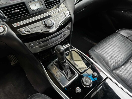 Infiniti M 37 S Premium 320pk 2010, 40-TKN-5