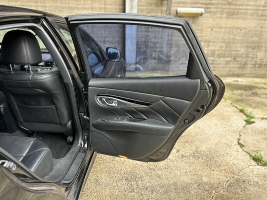 Infiniti M 37 S Premium 320pk 2010, 40-TKN-5