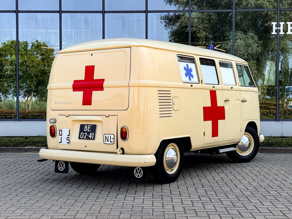Volkswagen T1 Ambulance Transporter 1500-27 1965, BE-02-41
