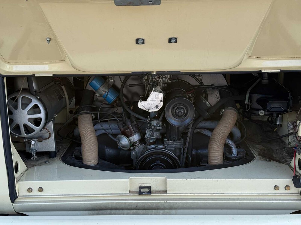 Volkswagen T1 Ambulance Transporter 1500-27 1965, BE-02-41