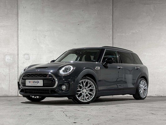 Luxury, sports and classic cars te Tiel