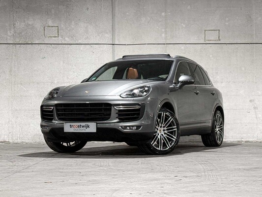 Luxury, sports and classic cars te Tiel