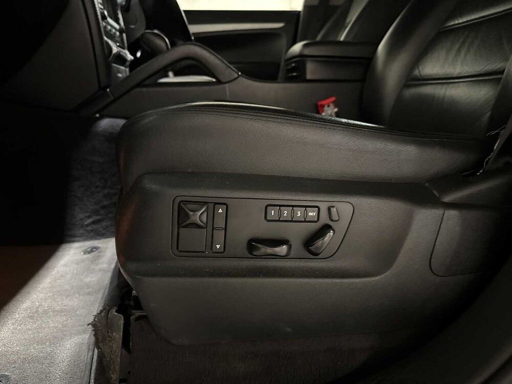 Porsche Cayenne 3.2 V6 250pk 2005 4x4, 8-SBX-00
