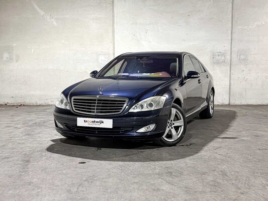 Luxury, sports and classic cars te Tiel