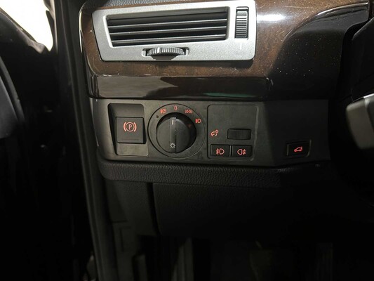 BMW 735i E65 3.6 V8 7-serie 272pk 2004 (Automaat), KFH-48-R
