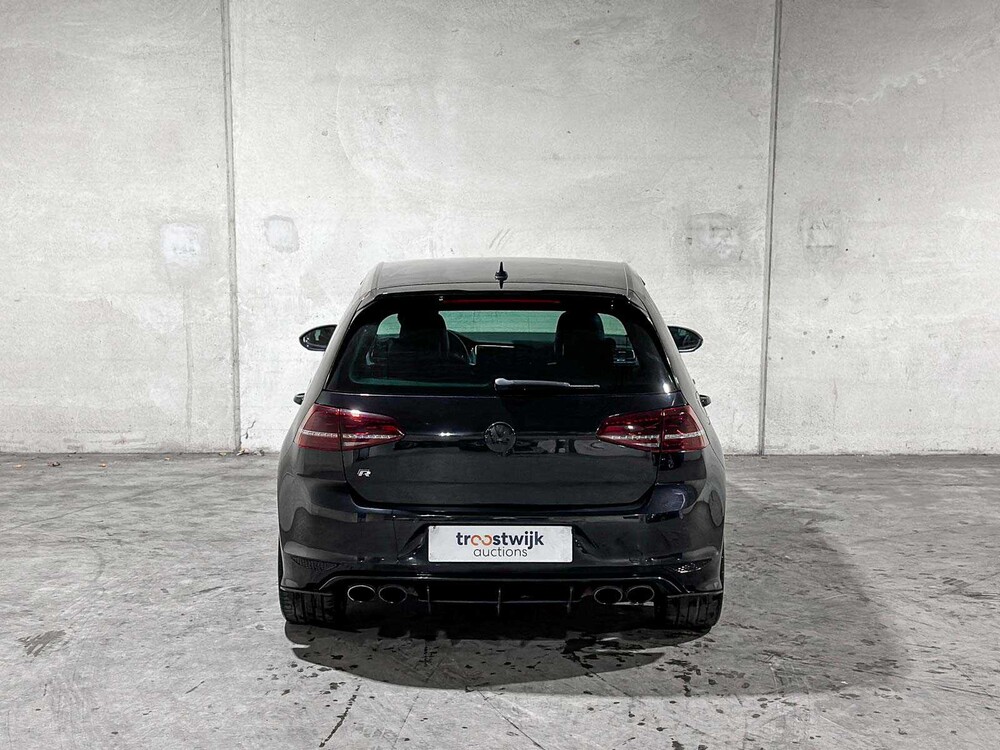 Volkswagen Golf 2.0 TSI R 4Motion 300pk 2015, P-916-RV