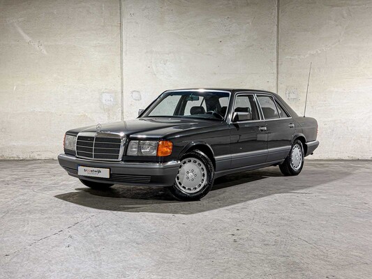 Luxury, sports and classic cars te Tiel