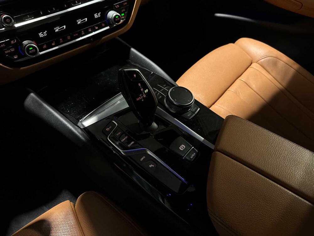 BMW 530e iPerformance High Executive 5-serie 252pk 2019 (Origineel-NL + 1eigenaar), ZT-244-H