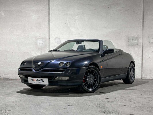 Luxury, sports and classic cars te Tiel