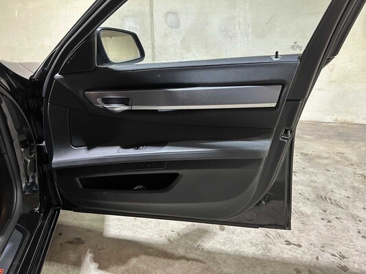 BMW 750i 4.4 V8 409pk 2009 F01 7-serie, GSV-72-V Youngtimer