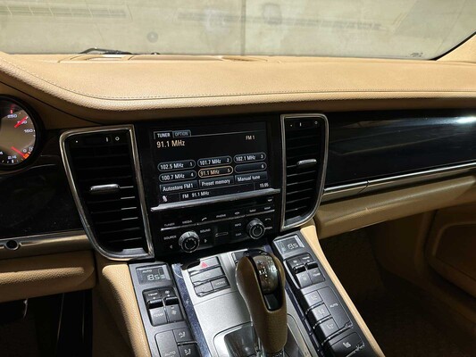 Porsche Panamera 3.6 V6 299pk 2012, RJ-394-N