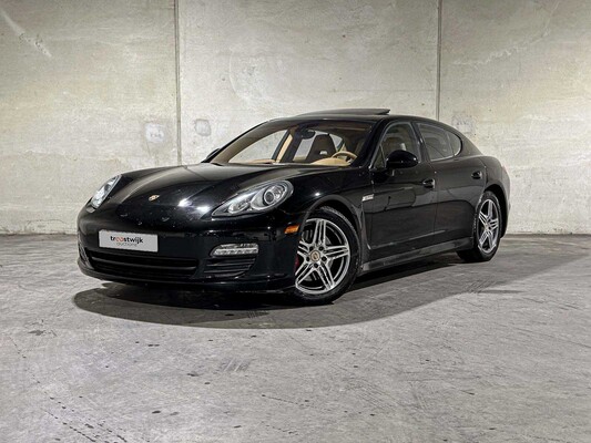 Luxury, sports and classic cars te Tiel