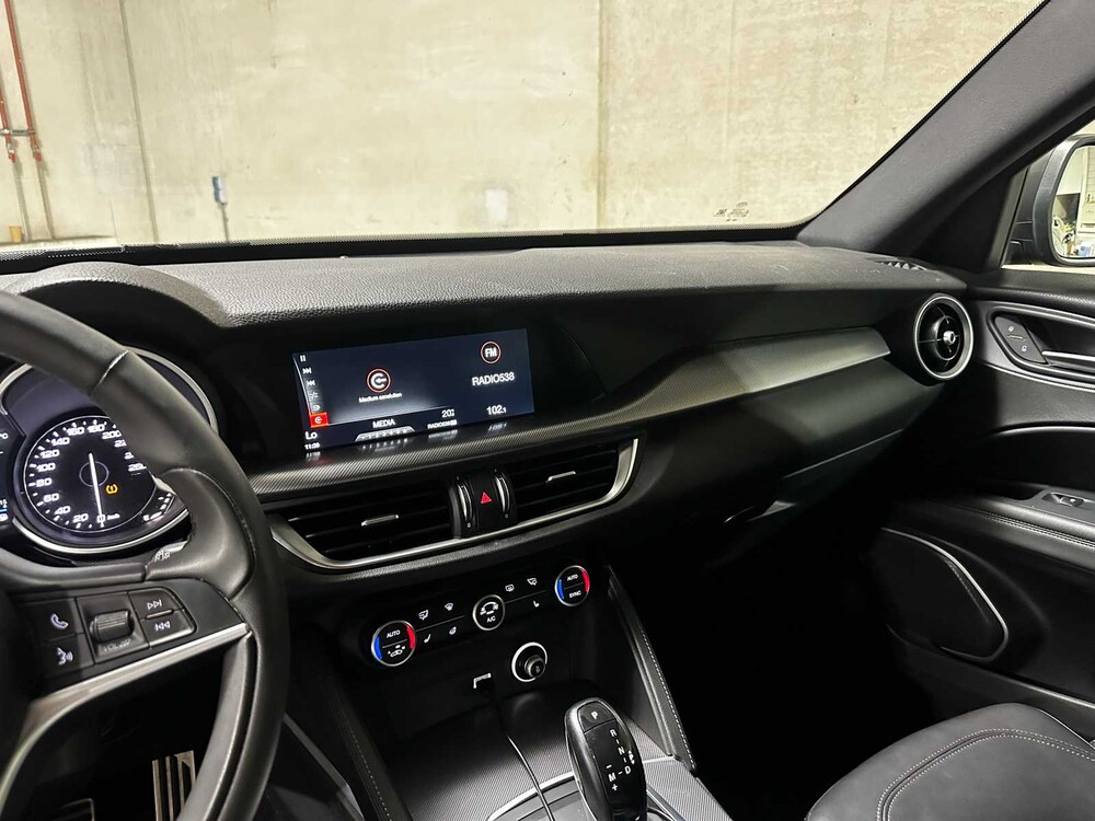 Alfa Romeo Stelvio 2.0 T AWD B-Tech 200pk 2020 (Origineel-NL), H-177-FB