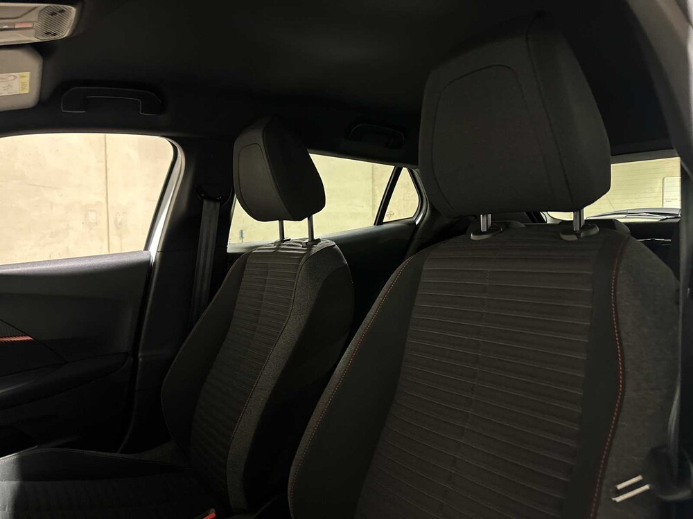 Peugeot 2008 1.2 PT Active Pack 102pk 2023 (Origineel-NL + 1e eigenaar), S-736-SX