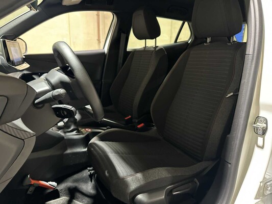 Peugeot 2008 1.2 PT Active Pack 102pk 2023 (Origineel-NL + 1e eigenaar), S-736-SX