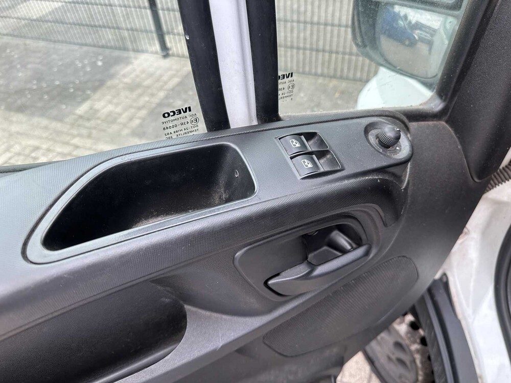 Iveco Daily 35S11V 2.3 410 H3 106pk 2016 (Origineel-NL) Automaat, VT-330-S