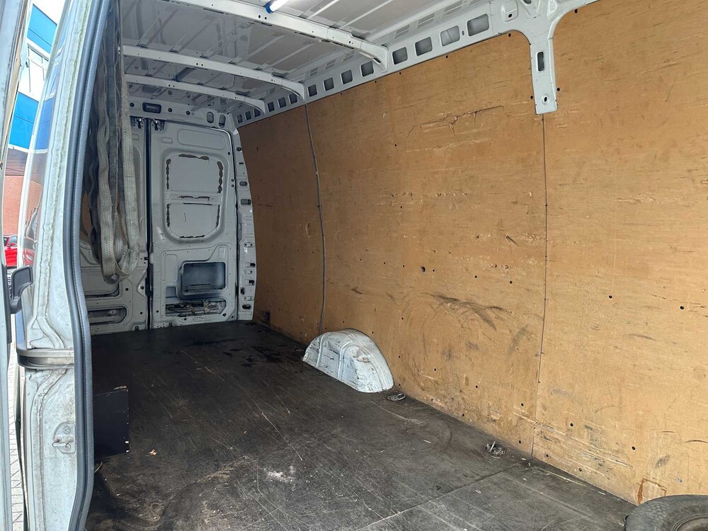 Iveco Daily 35S11V 2.3 410 H3 106pk 2016 (Origineel-NL) Automaat, VT-330-S
