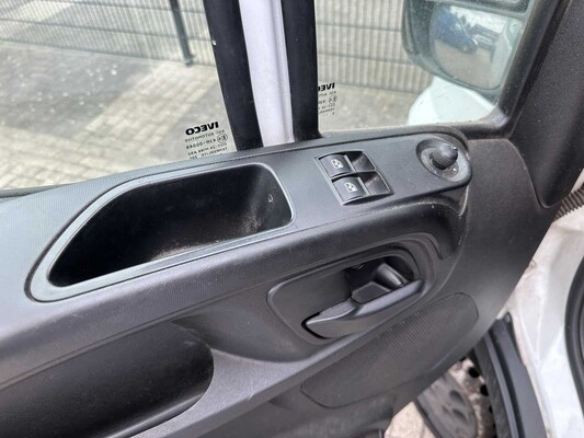 Iveco Daily 35S11V 2.3 410 H3 106pk 2016 (Origineel-NL) Automaat, VT-330-S