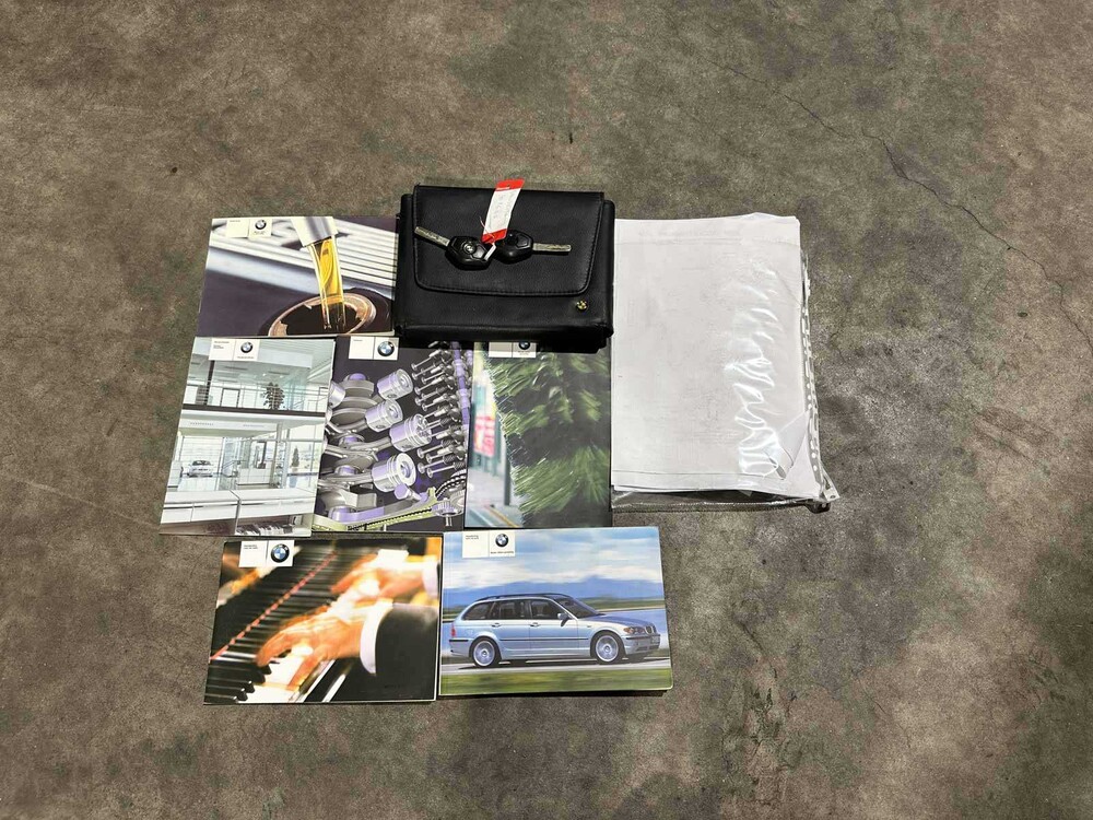 BMW 316i Touring Special Edition 116pk 2004 3-serie (Origineel-NL), 40-PG-BG
