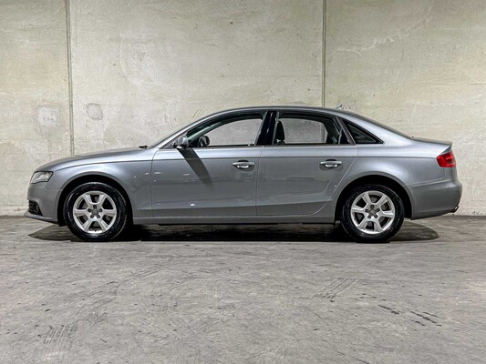 Audi A4 Limousine 1.8 TFSI Pro Line 120pk 2010 (Origineel-NL), 57-LGF-3