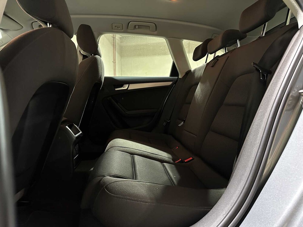 Audi A4 Avant 1.8 TFSI S edition 118pk 2010, N-314-RJ