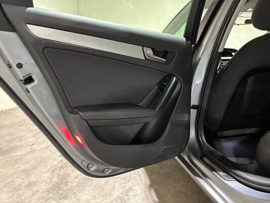Audi A4 Avant 1.8 TFSI S edition 118pk 2010, N-314-RJ