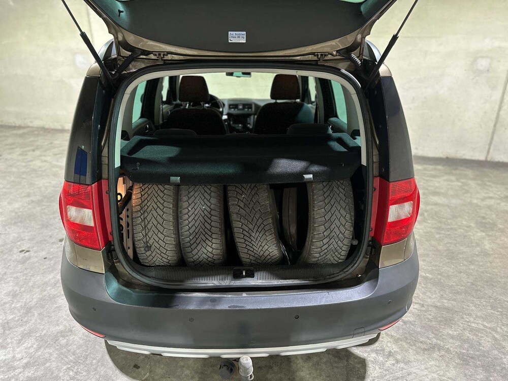 Skoda Yeti 1.2 TSI Tour 105pk 2013 (Origineel-NL), 01-ZJX-8