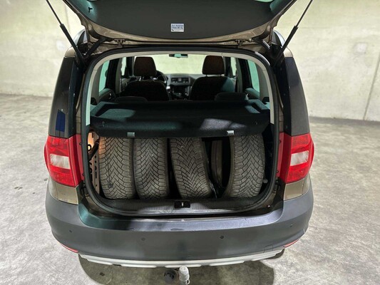 Skoda Yeti 1.2 TSI Tour 105pk 2013 (Origineel-NL), 01-ZJX-8