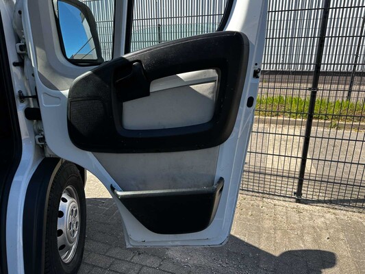 Peugeot Boxer 435 3.0 HDI L3 XR 177pk 2015 (Origineel-NL + 1e Eigenaar), VP-041-X Bedrijfswagen + Aanhanger