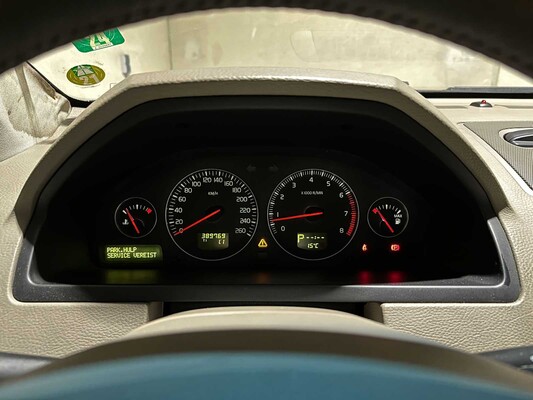 Volvo XC90 4.4 V8 Ocean Race 315pk 2005 7-Persoons, RX-014-P Youngtimer